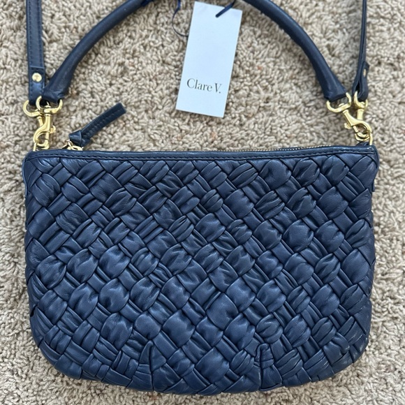 Clare V Handbags - Clare V Petit Moyen in puffy navy blue